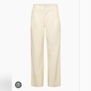 NWT TNA Aritzia Gallivant Pant Size 4 Ecru